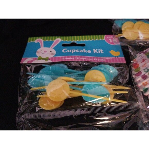 Set of 5 Easter Cupcake Kits- 18 Cake Papers Per Pack, 90 Papers Total - Picture 3 of 3